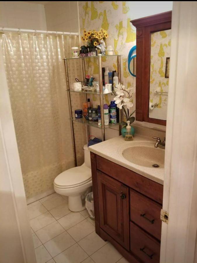 Snug Minimalist Full Bed With 50 Inch Smart Tv, Netflix, Airplay, Mini-Fridge, And 500 Mbps Wifi Near Fiu, Dolphin Mall, Airport 마이애미 외부 사진